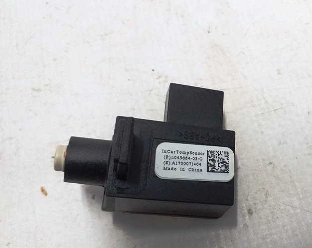 13 Tesla modell X, modell 3 innertemperaturgivare 1045664-04-E
